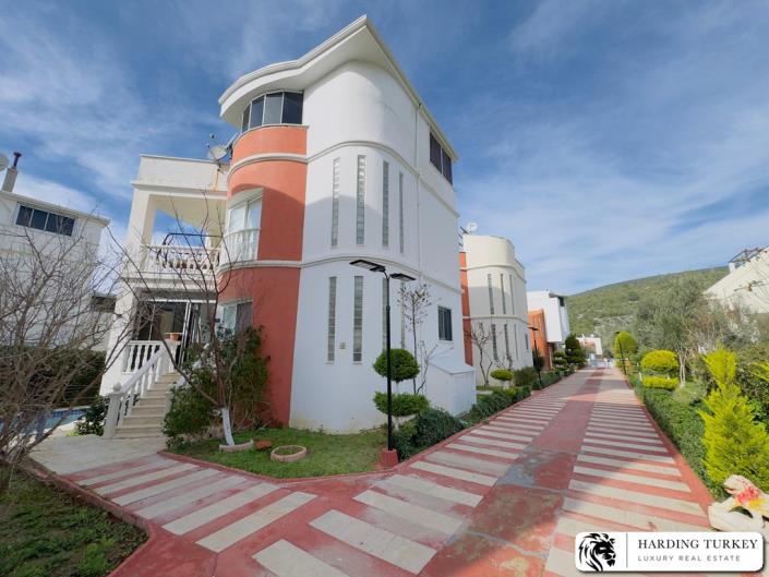 Image No.19-3 Bed Villa / Detached for sale