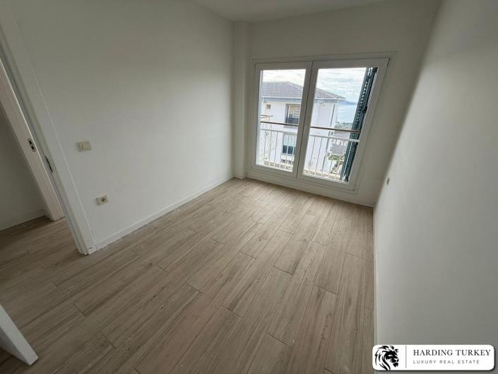 Image No.29-2 Bed Semi-Detached for sale