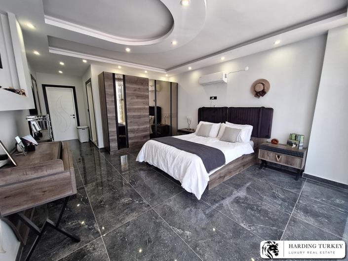 Image No.47-4 Bed Villa / Detached for sale