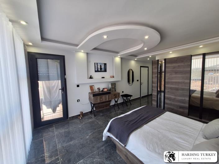 Image No.48-4 Bed Villa / Detached for sale