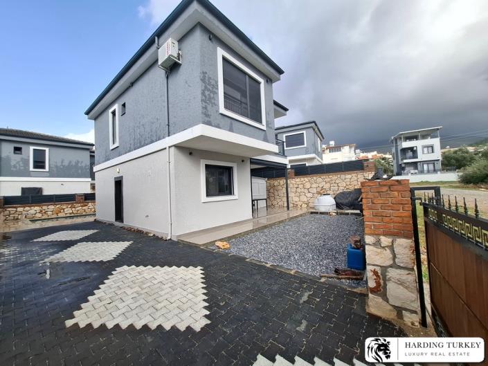 Image No.2-3 Bed Villa / Detached for sale