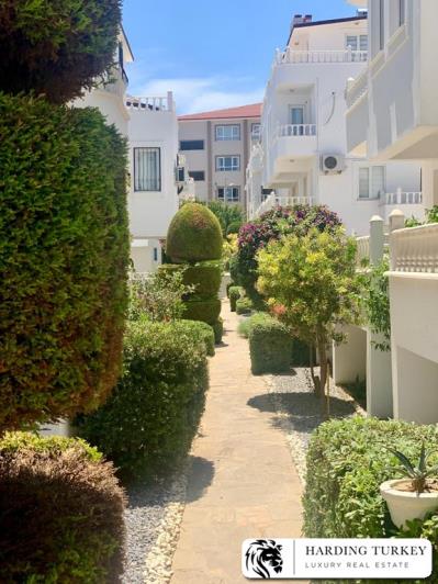 Image No.8-4 Bed Semi-Detached for sale