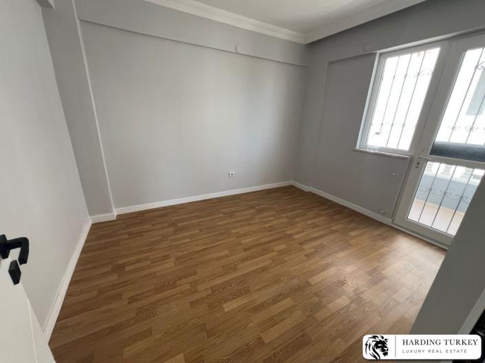 Image No.27-4 Bed Semi-Detached for sale