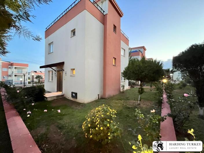 Image No.2-3 Bed Villa / Detached for sale