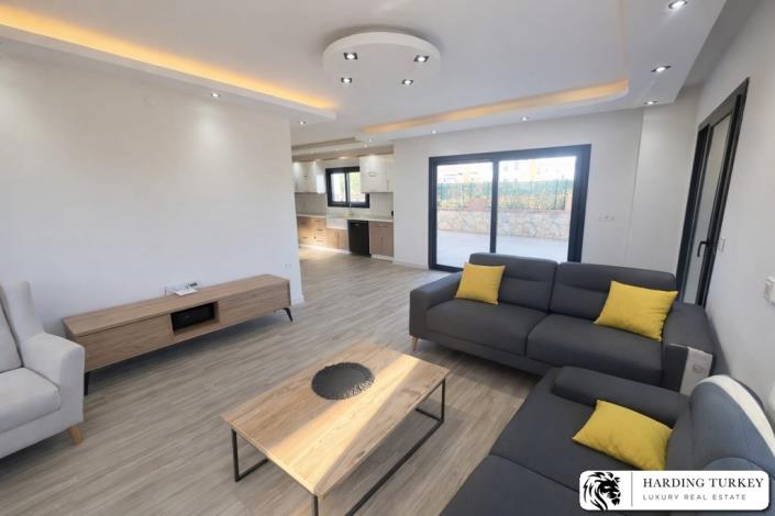 Image No.10-4 Bed Villa / Detached for sale