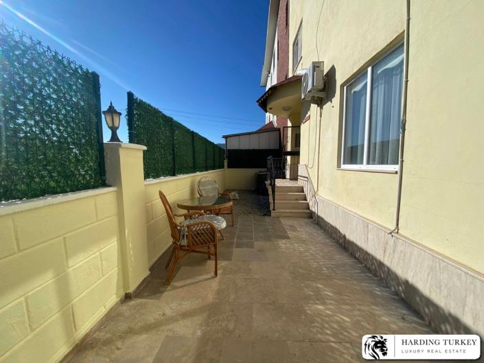 Image No.8-3 Bed Semi-Detached for sale