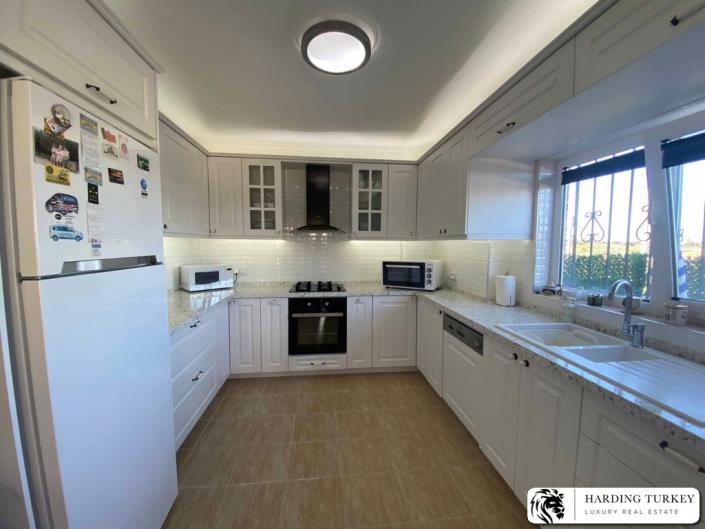 Image No.10-3 Bed Semi-Detached for sale