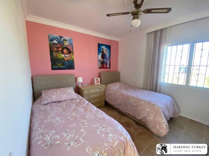 Image No.16-3 Bed Semi-Detached for sale