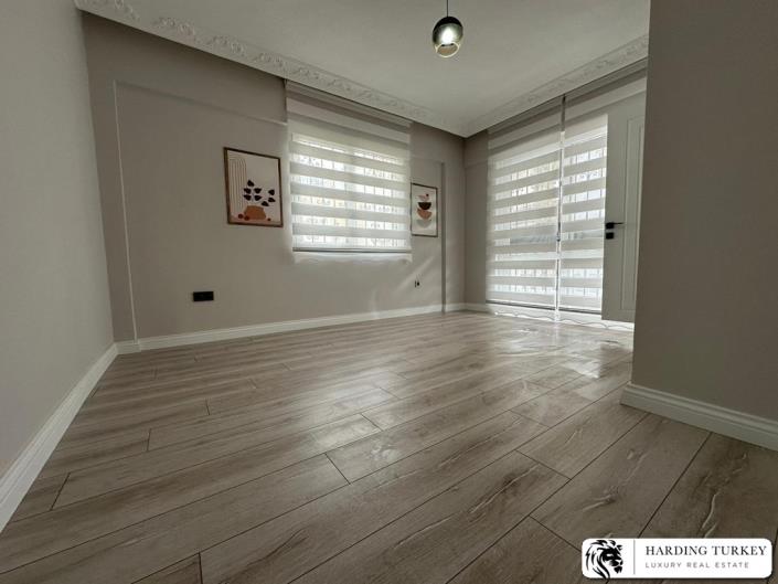 Image No.18-2 Bed Apartment for sale