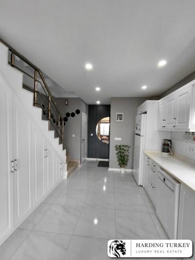 Image No.6-3 Bed Semi-Detached for sale