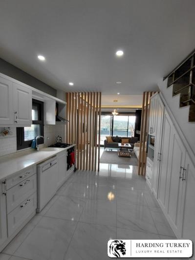 Image No.7-3 Bed Semi-Detached for sale