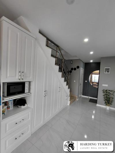 Image No.9-3 Bed Semi-Detached for sale