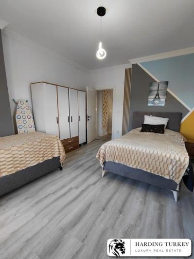 Image No.17-3 Bed Semi-Detached for sale