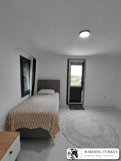 Image No.23-3 Bed Semi-Detached for sale