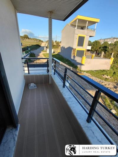 Image No.27-3 Bed Semi-Detached for sale