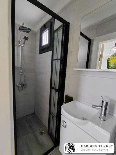 Image No.28-3 Bed Semi-Detached for sale