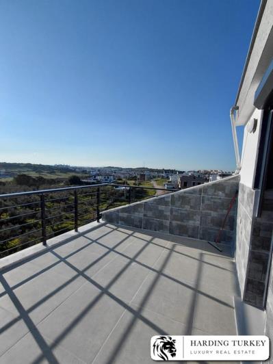 Image No.29-3 Bed Semi-Detached for sale