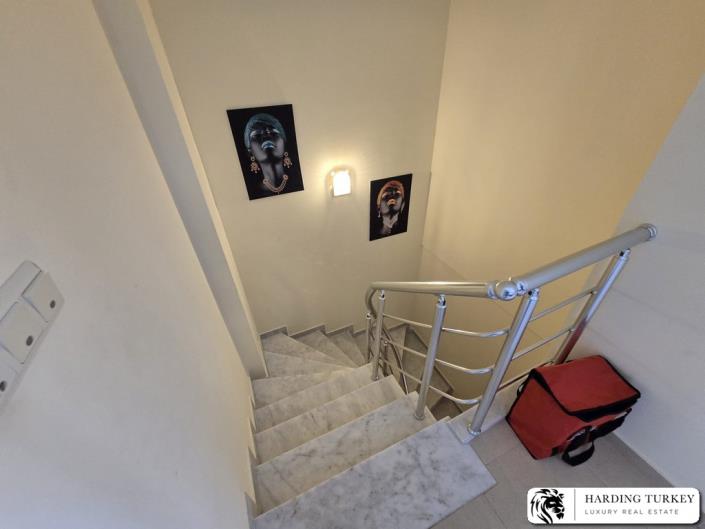 Image No.38-3 Bed Duplex for sale