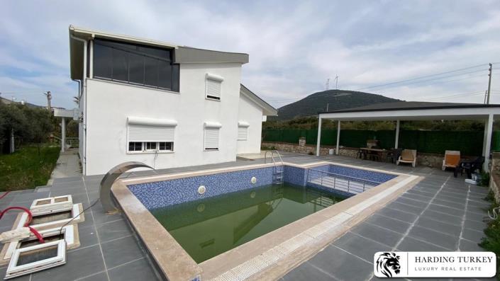 Image No.16-4 Bed Villa / Detached for sale