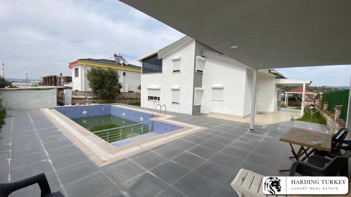 Image No.3-4 Bed Villa / Detached for sale