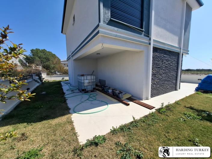 Image No.10-3 Bed Villa / Detached for sale