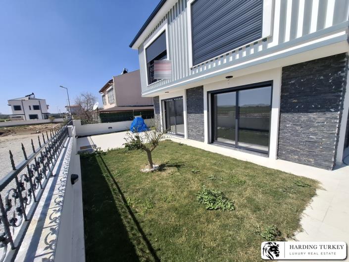 Image No.11-3 Bed Villa / Detached for sale