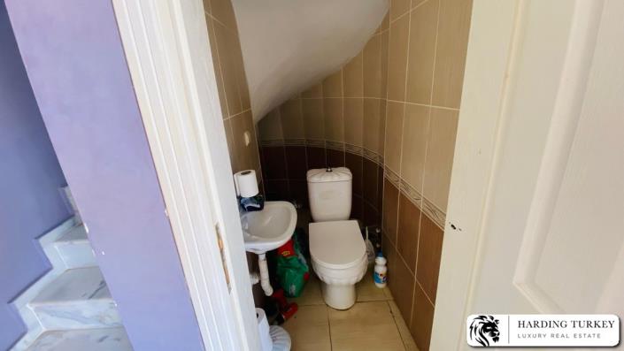 Image No.8-4 Bed Villa / Detached for sale