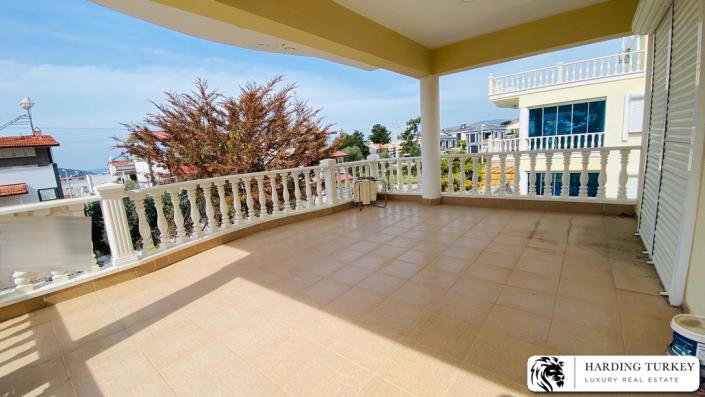 Image No.15-4 Bed Villa / Detached for sale