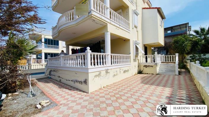 Image No.23-4 Bed Villa / Detached for sale