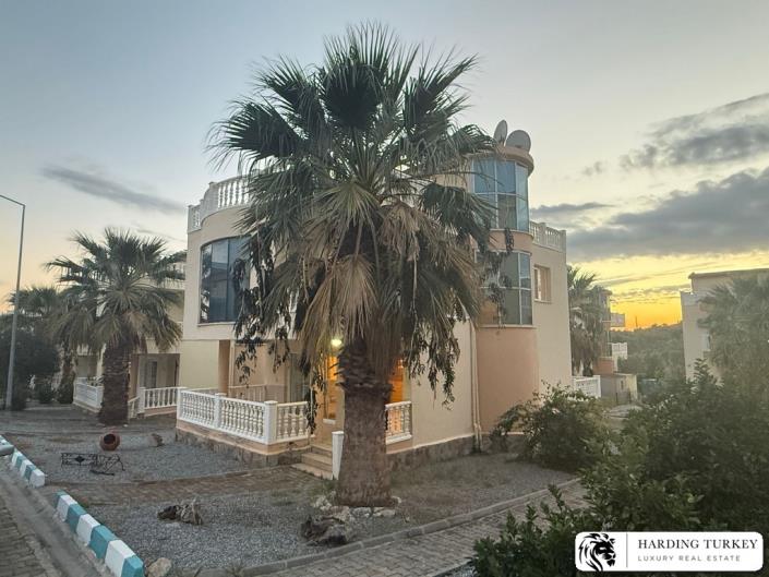 Image No.3-5 Bed Villa / Detached for sale