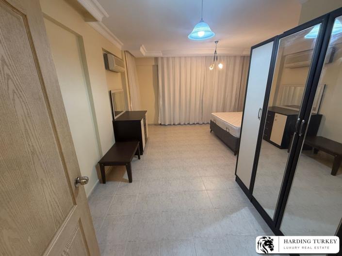 Image No.18-5 Bed Villa / Detached for sale