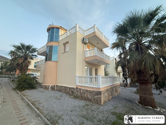 Image No.2-5 Bed Villa / Detached for sale