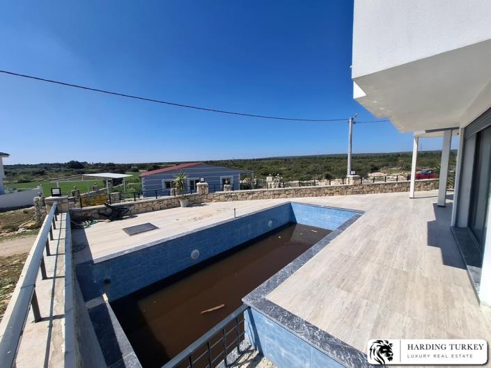 Image No.4-5 Bed Villa / Detached for sale