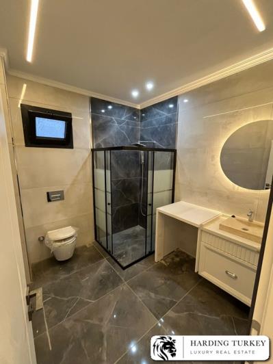 Image No.22-5 Bed Villa / Detached for sale