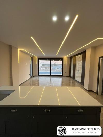 Image No.23-5 Bed Villa / Detached for sale