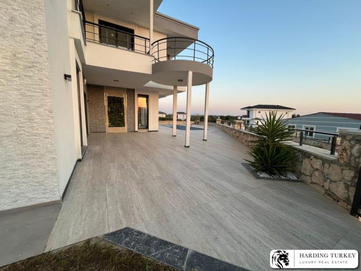 Image No.26-5 Bed Villa / Detached for sale