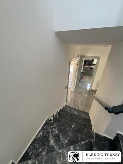 Image No.9-3 Bed Villa / Detached for sale