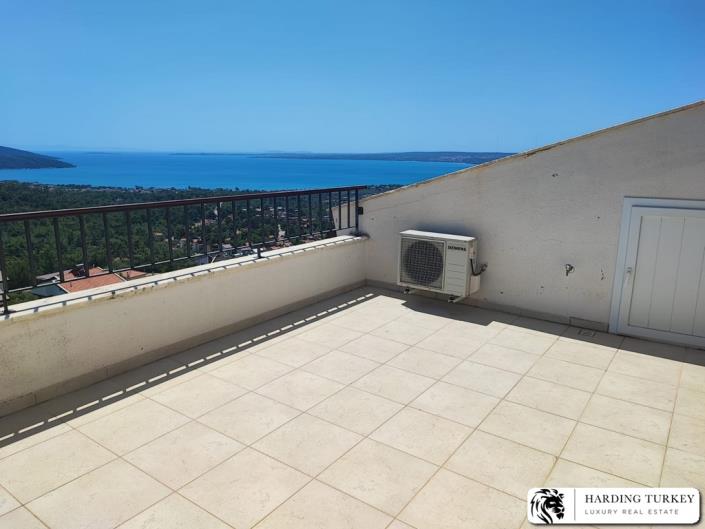 Image No.3-6 Bed Semi-Detached for sale