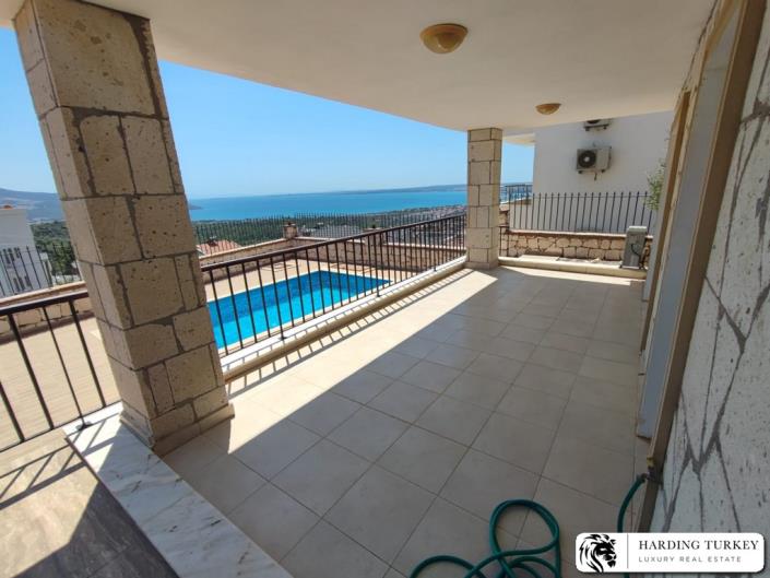 Image No.8-6 Bed Semi-Detached for sale