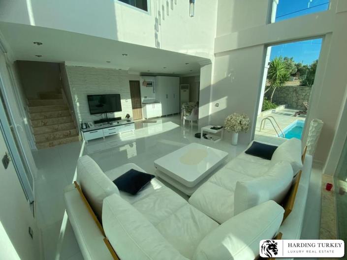 Image No.34-3 Bed Villa / Detached for sale