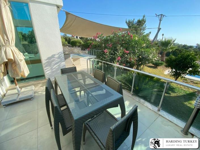 Image No.12-3 Bed Villa / Detached for sale