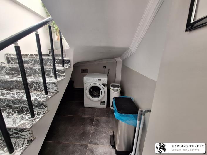 Image No.17-4 Bed Villa / Detached for sale