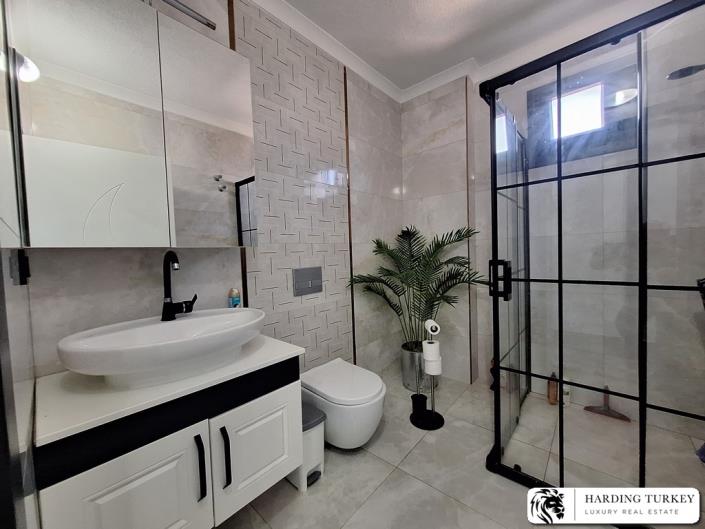 Image No.52-4 Bed Villa / Detached for sale