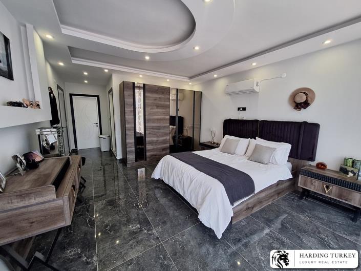 Image No.57-4 Bed Villa / Detached for sale