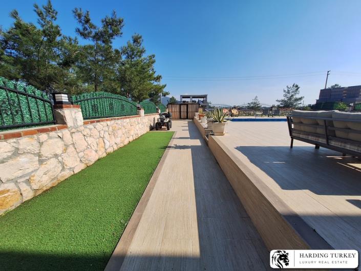 Image No.10-4 Bed Villa / Detached for sale