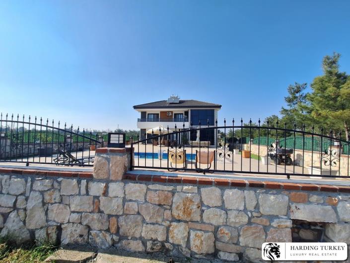 Image No.6-4 Bed Villa / Detached for sale