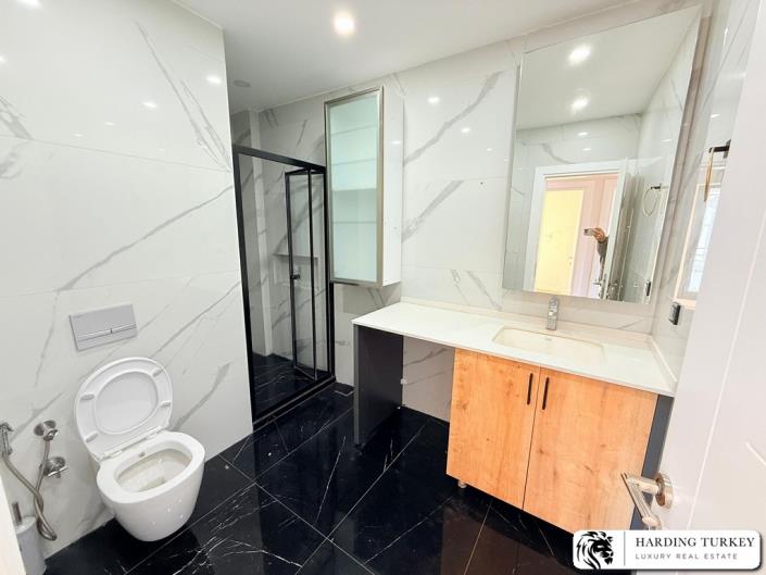 Image No.7-3 Bed Semi-Detached for sale