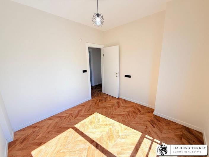 Image No.10-3 Bed Semi-Detached for sale