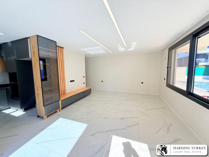 Image No.11-3 Bed Semi-Detached for sale