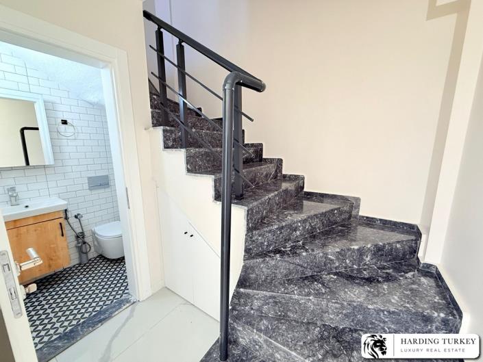 Image No.12-3 Bed Semi-Detached for sale